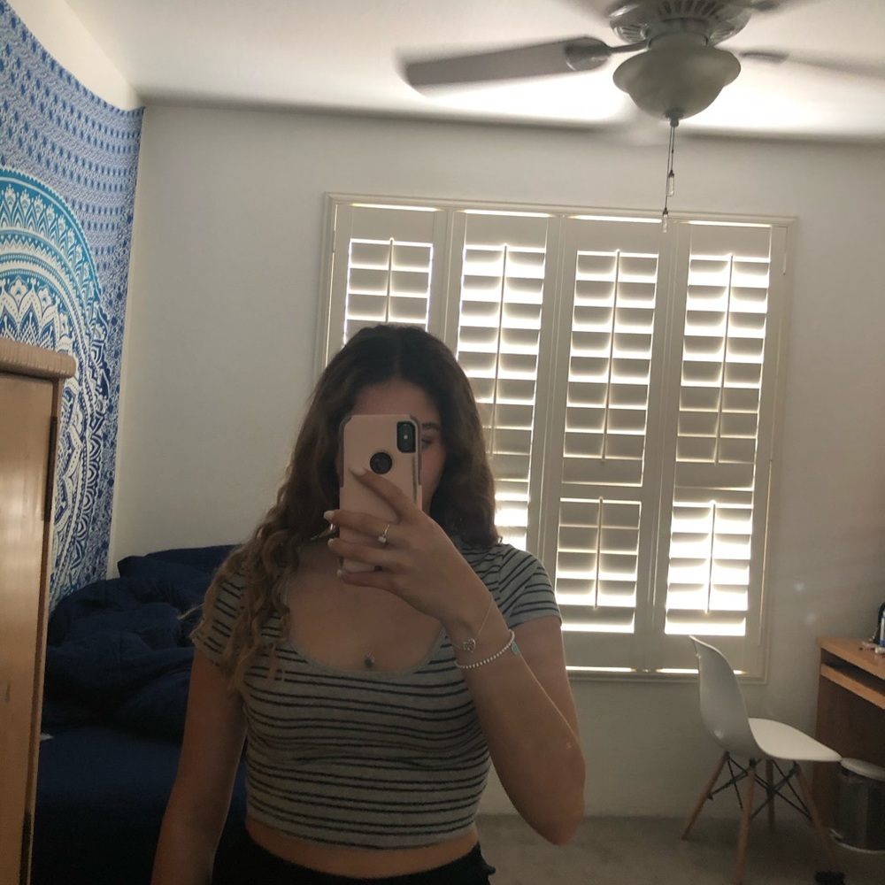 Crop top
